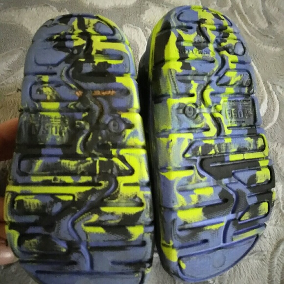 Baby Crocs - Picture 2 of 2